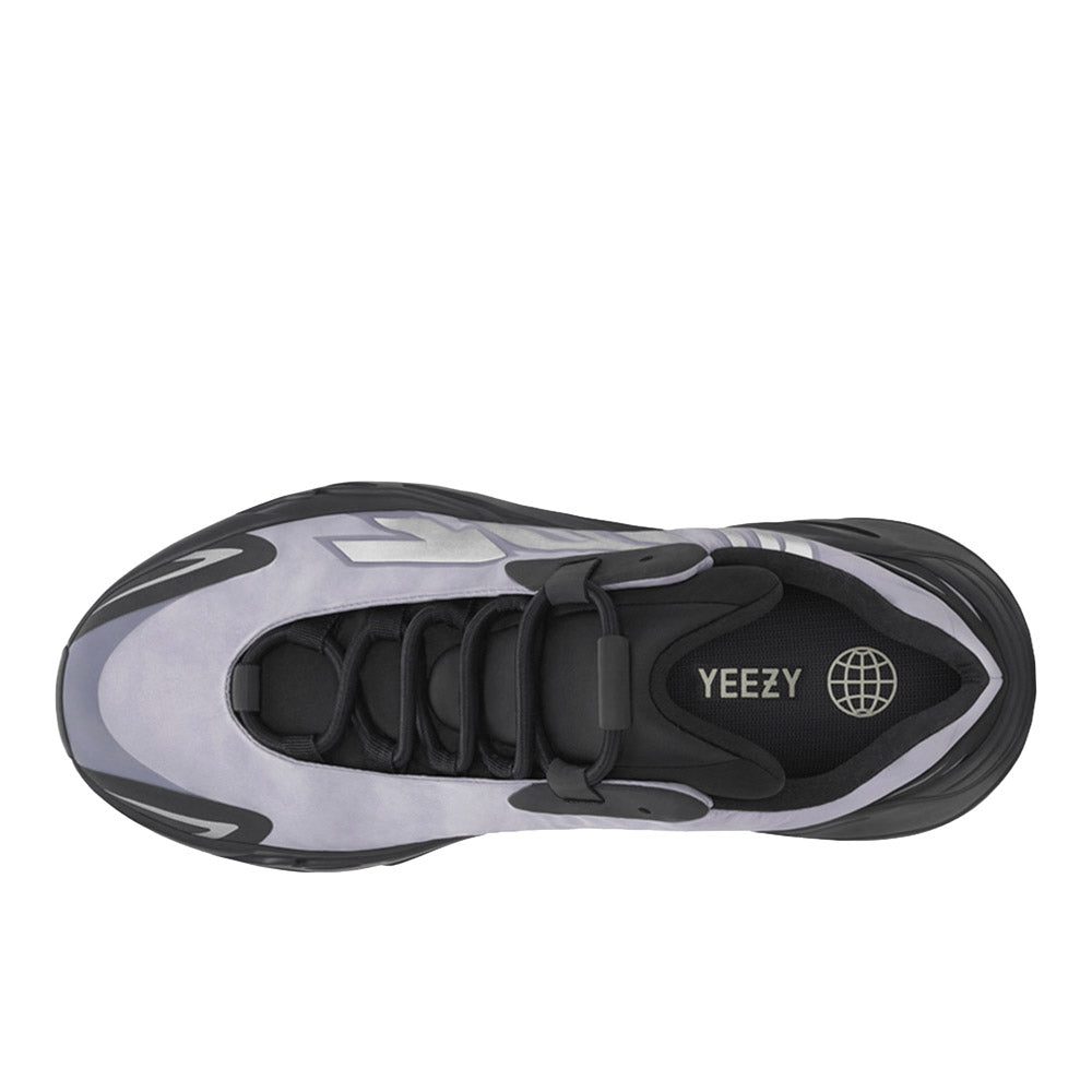 adidas Yeezy 700 Mnvn