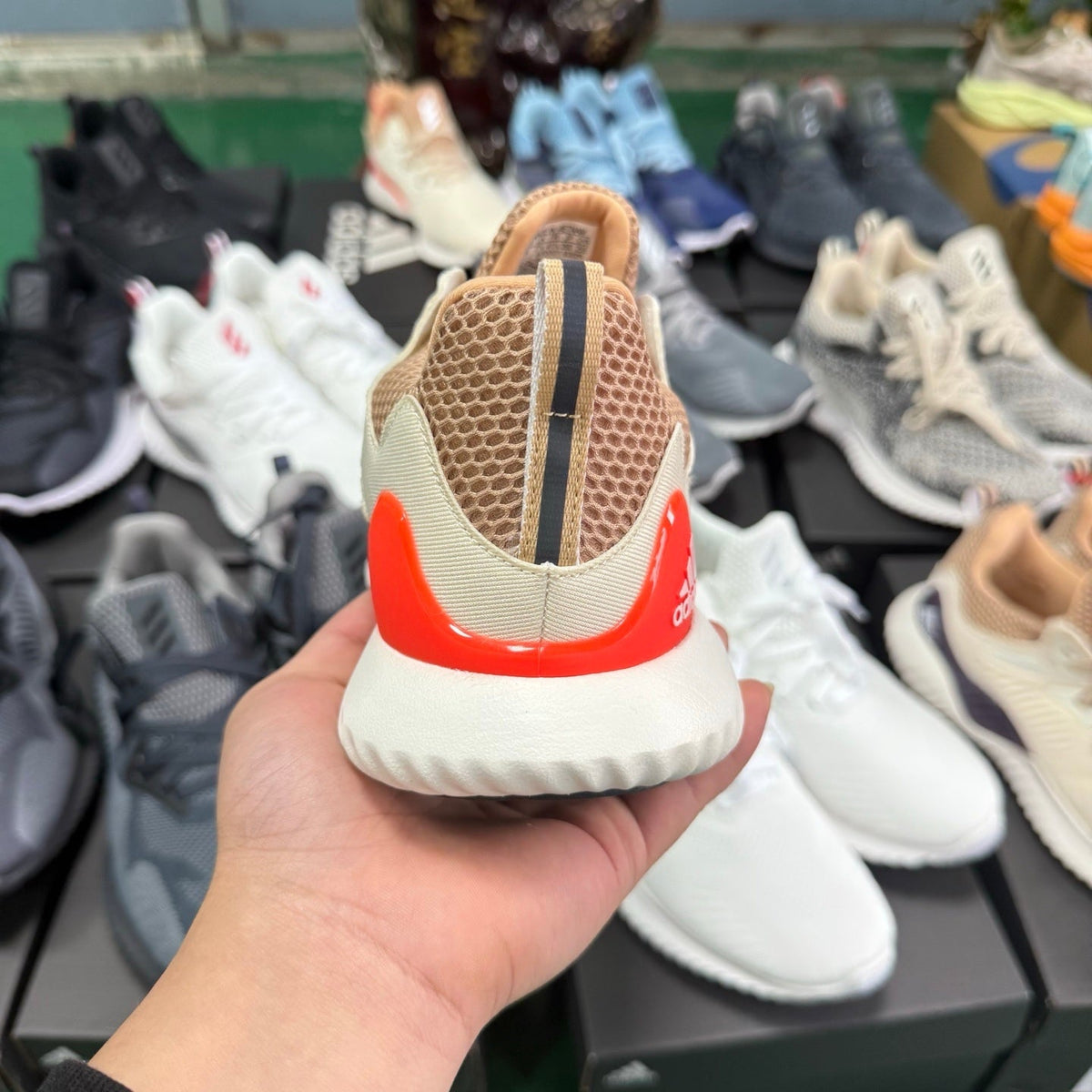Adidas Alphabounce HPC AMS M Cream Sneakers